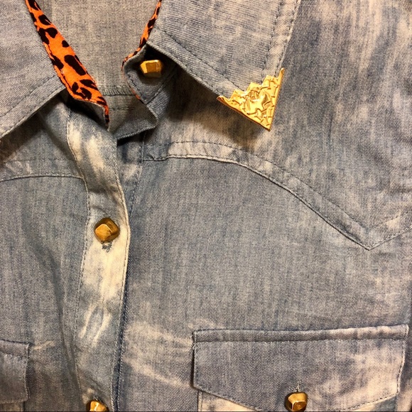 Denim Print Top - Picture 2 of 2